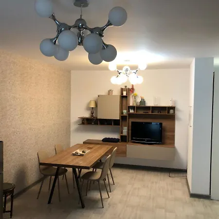 Tudor Alezzi Appartement *